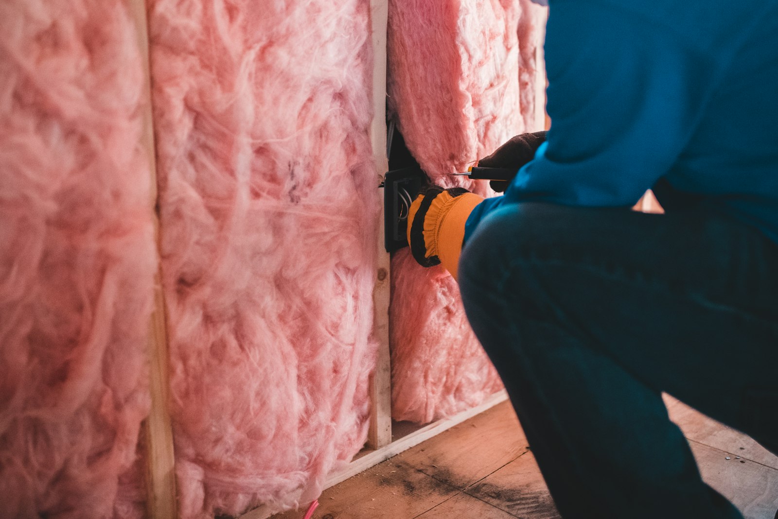 Insulation installation in Florida home